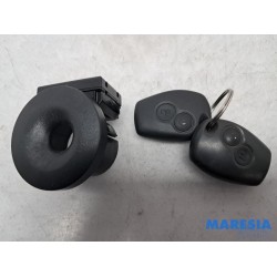 Renault - Trafic - Engine management computer