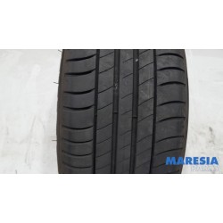 Renault - Clio - Tyre