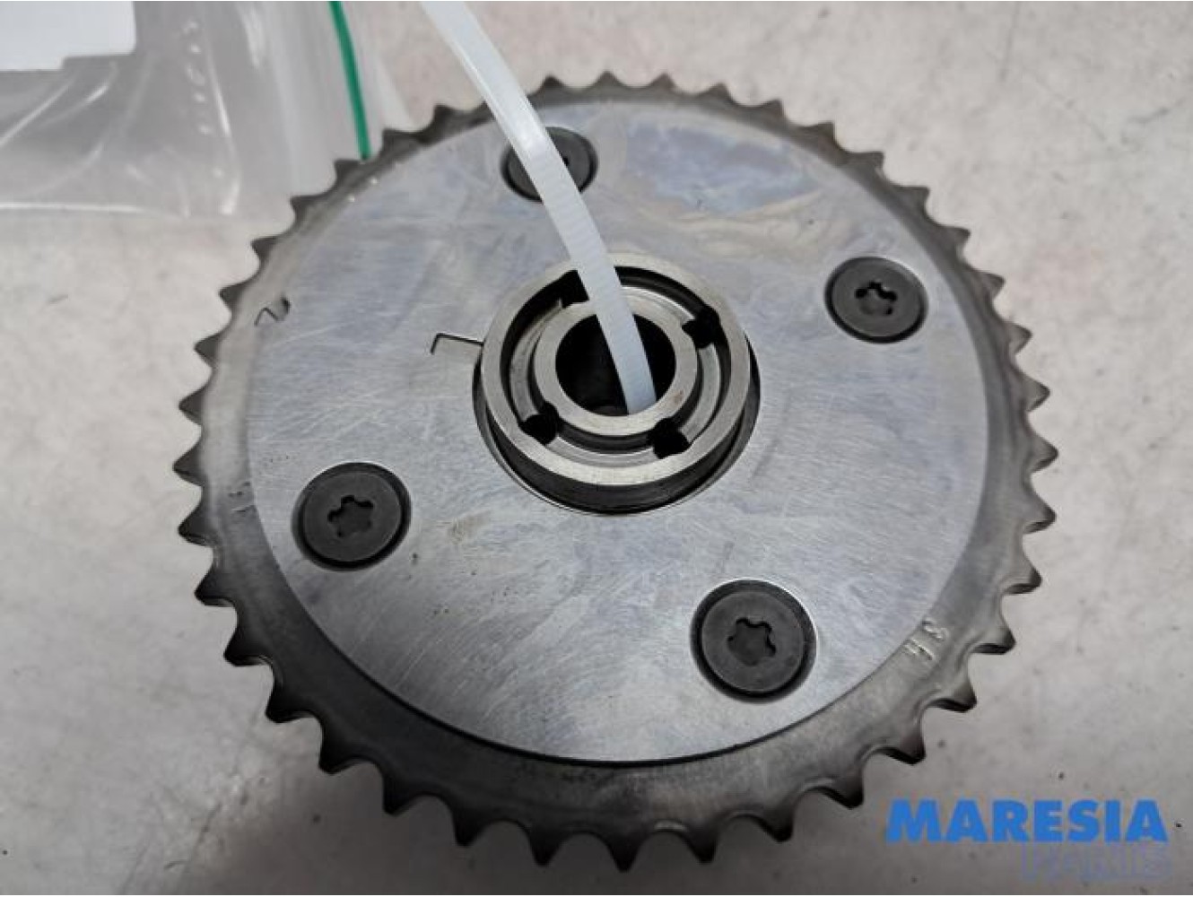 Citroen - C4 Picasso - Camshaft sprocket