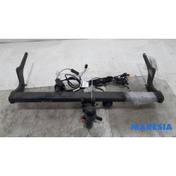 Renault - Clio - Towbar