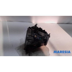 Opel - Vivaro - Gearbox