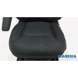 Opel - Vivaro - Sitz links