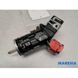 Renault - Trafic - Kontaktslot+Sleutel