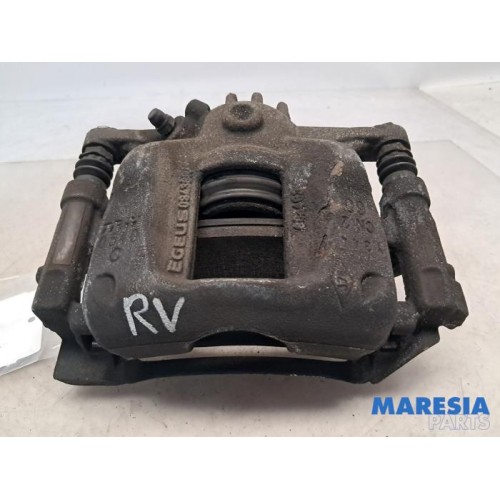 Renault - Trafic - Front brake calliper, right