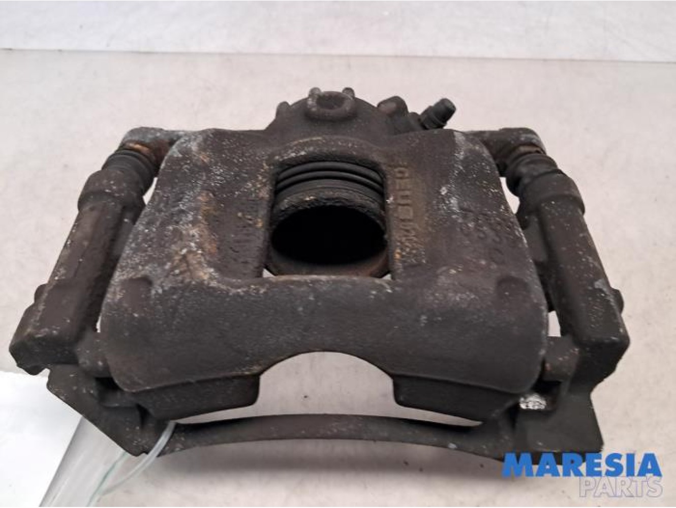 Renault - Trafic - Front brake calliper, left