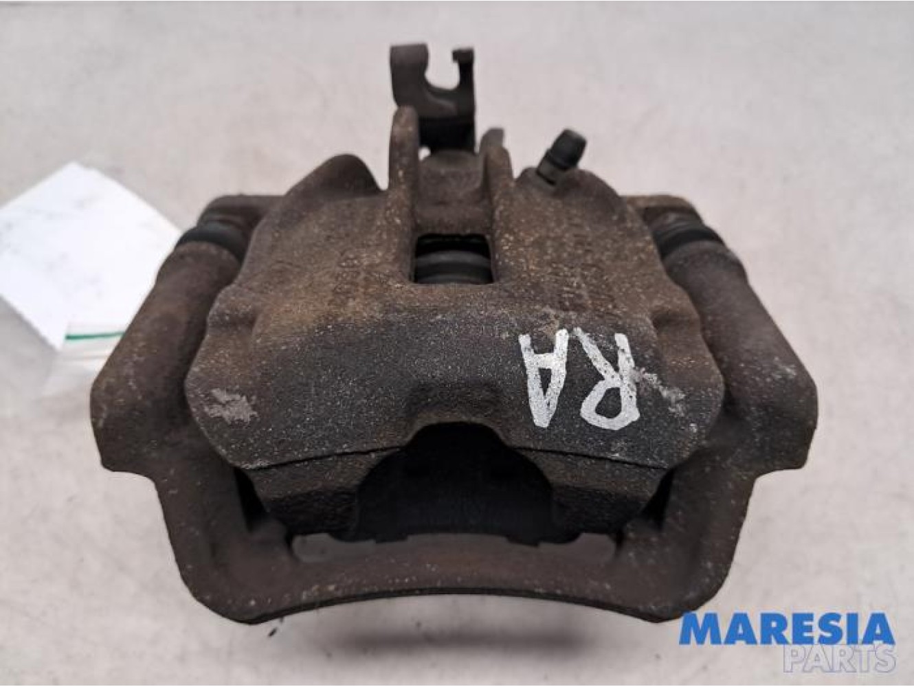 Renault - Trafic - Rear brake calliper, right