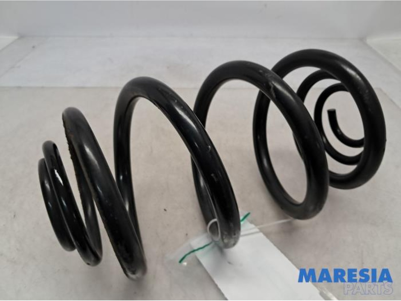 Renault - Trafic - Rear coil spring