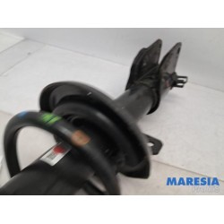 Renault - Trafic - Front shock absorber rod, right