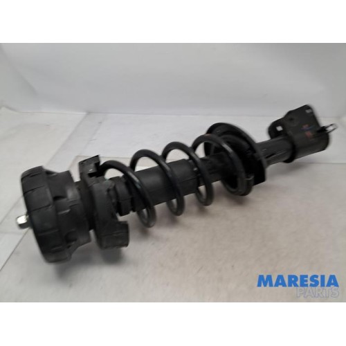 Renault - Trafic - Front shock absorber rod, right