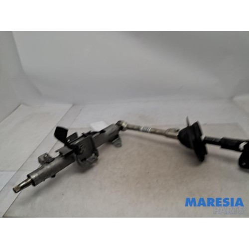 Renault - Trafic - Steering column housing