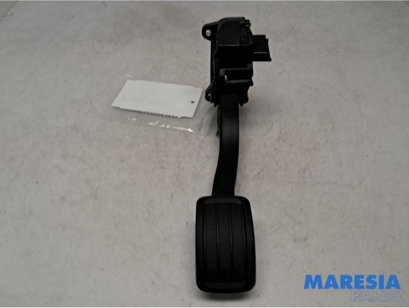 Opel - Combo - Accelerator pedal