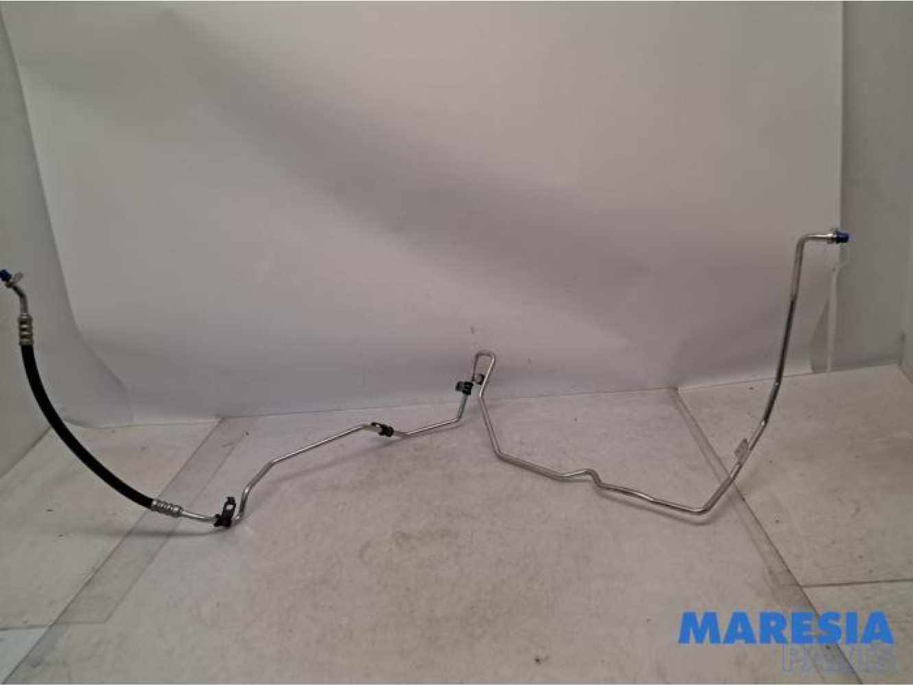 Renault - Trafic - Air conditioning line