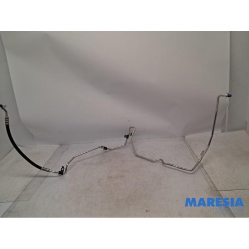 Renault - Trafic - Air conditioning line