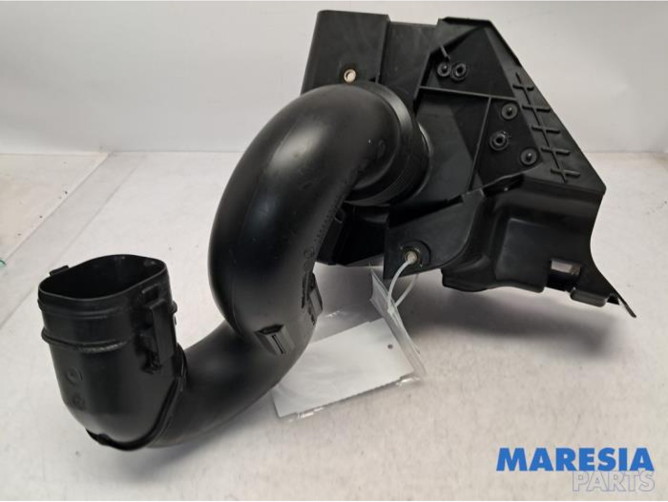 Renault - Trafic - Air intake hose