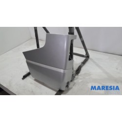 Renault - Trafic - Rear bumper component, left
