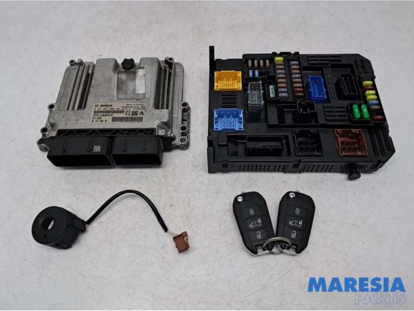 Opel - Combo - Engine management computer