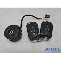 Opel - Combo - Engine management computer