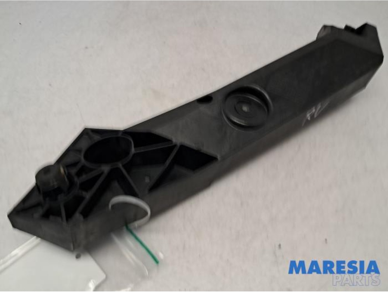 Renault - Trafic - Front part support