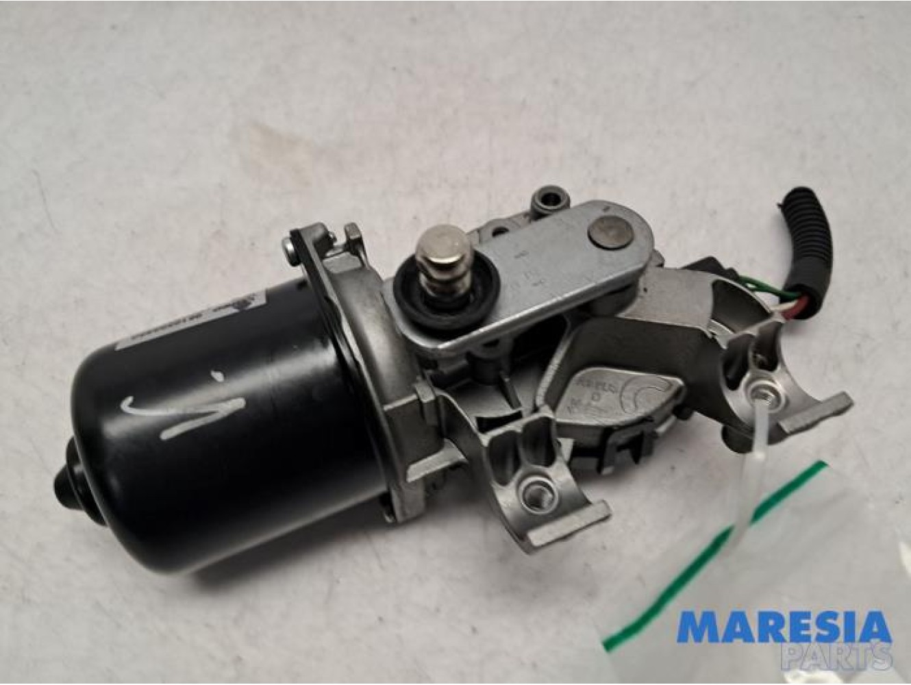 Opel - Combo - Front wiper motor