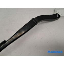 Renault - Trafic - Front wiper arm
