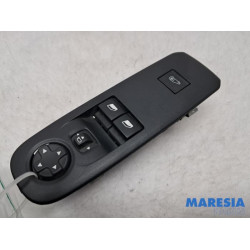 Opel - Combo - Multi-functional window switch