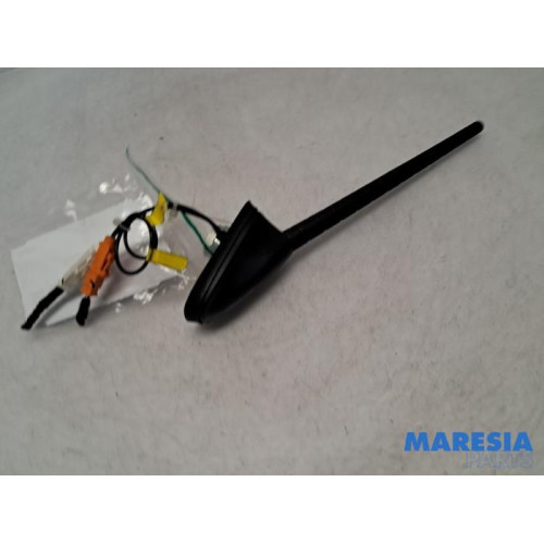 Opel - Combo - Antenne