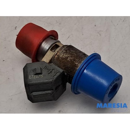 Renault - Kangoo - Injector (petrol injection)