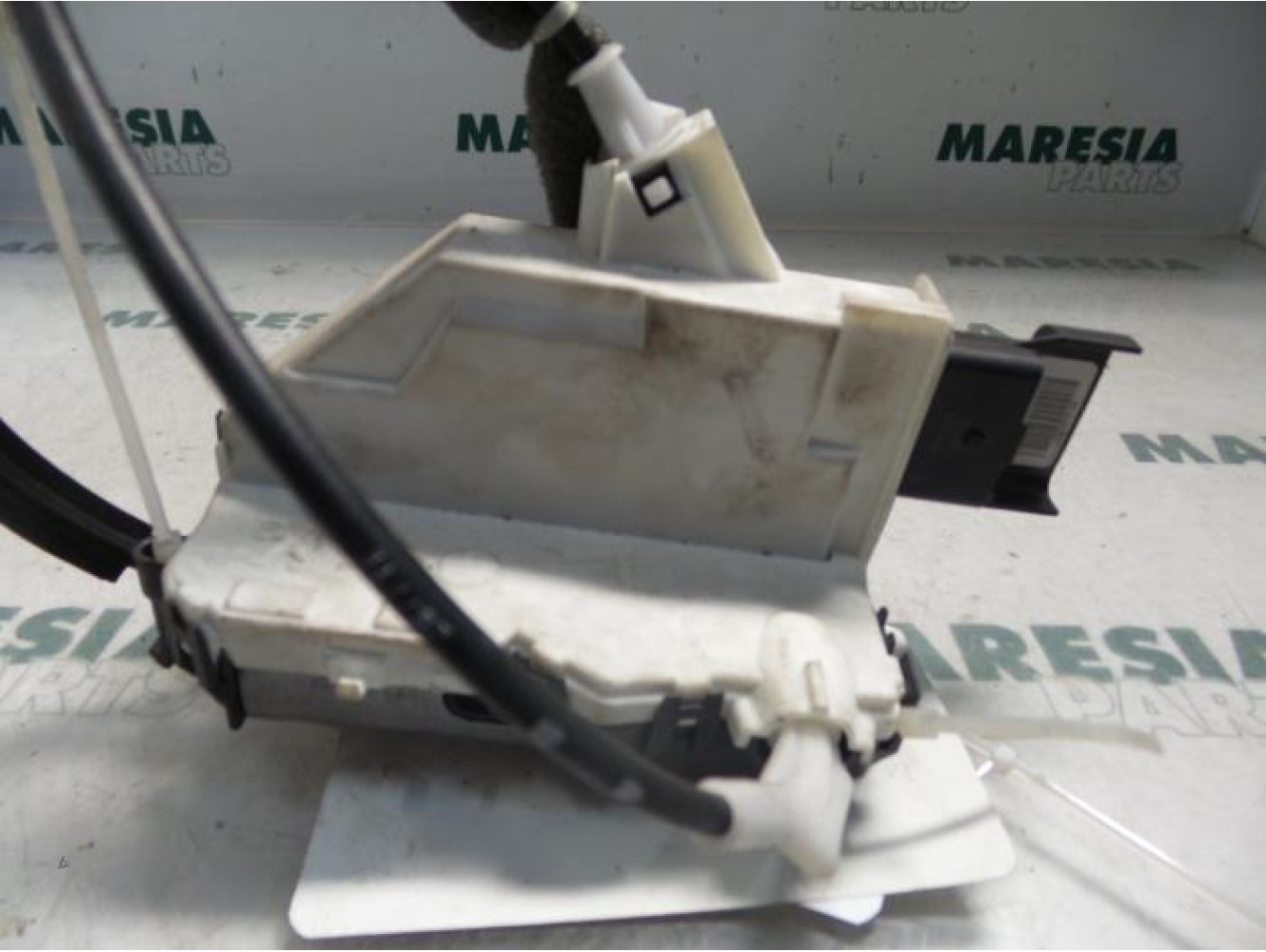 Citroen - Berlingo - Front door lock mechanism 4-door, right