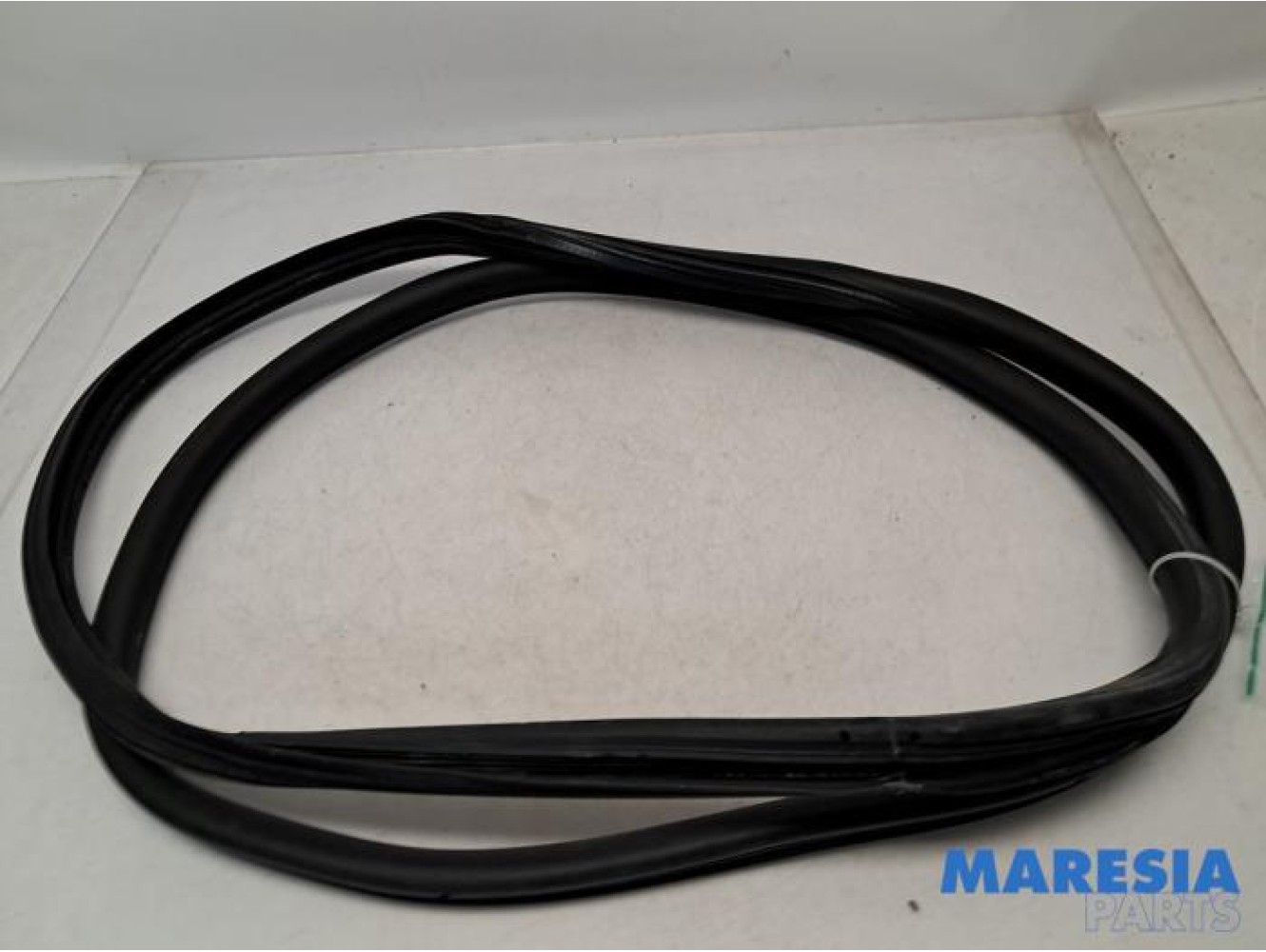 Opel - Combo - Sliding door seal, right
