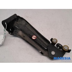 Opel - Combo - Sliding door roller, right