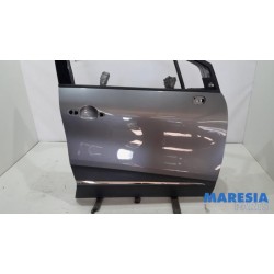 Renault - Captur - Front door 4-door, right