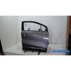 Renault - Captur - Front door 4-door, right