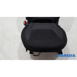 Renault - Captur - Sitz links
