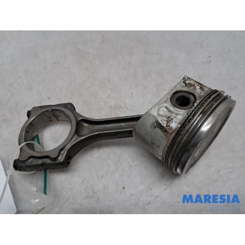 Renault - Kangoo - Connecting rod