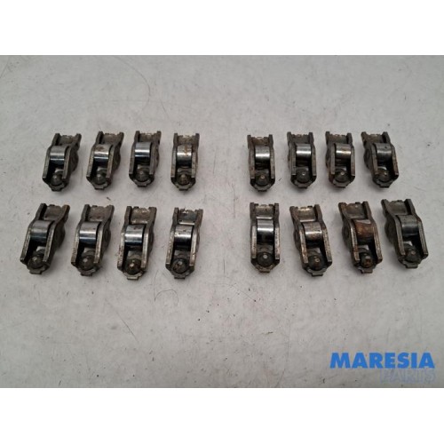 Renault - Kangoo - Rocker arm