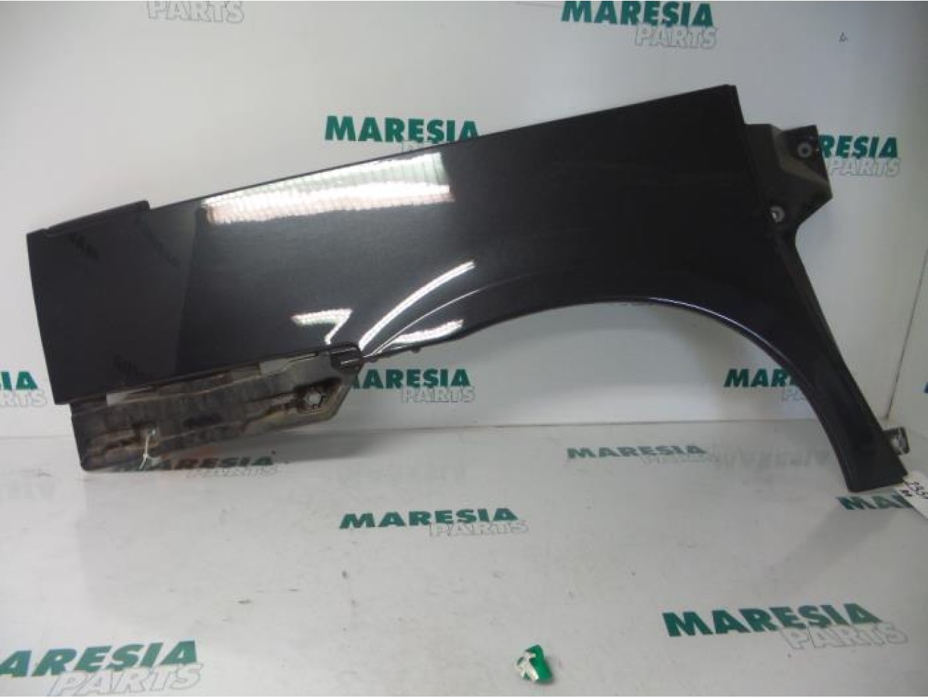 Citroen - C8 - Rear right bodywork corner