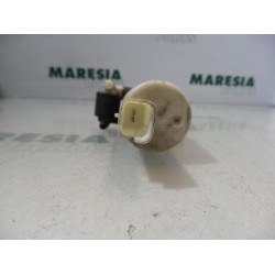 Renault - Megane Scenic - Windscreen washer pump