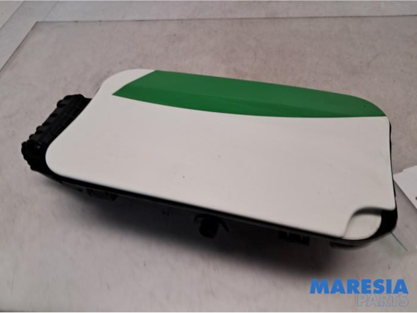 Opel - Combo - Tank Klep