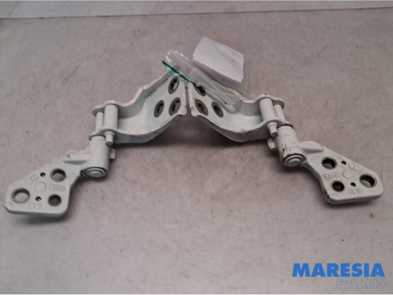 Opel - Combo - Rear door hinge, left