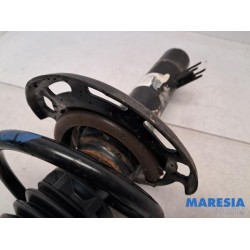 Citroen - DS3 - Front shock absorber rod, right