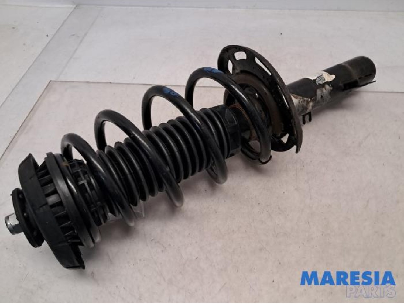 Citroen - DS3 - Front shock absorber rod, right