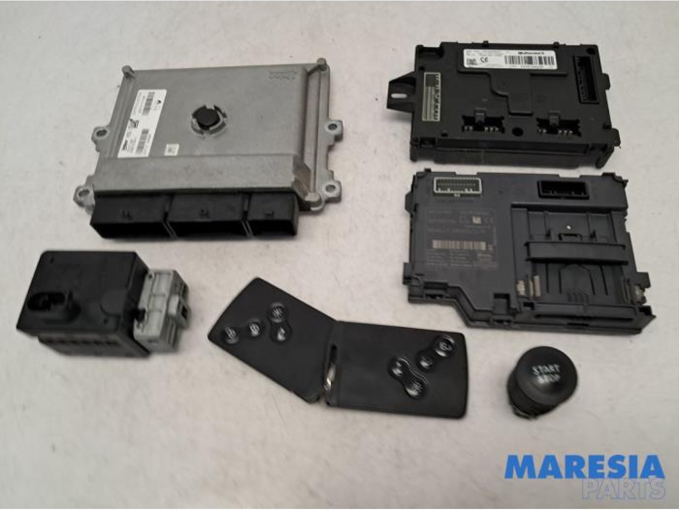 Renault - Clio - Engine management computer