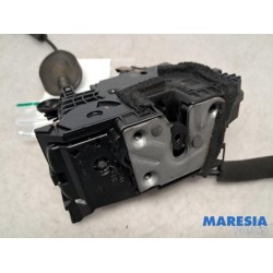 Renault - Clio - Front door lock mechanism 4-door, right