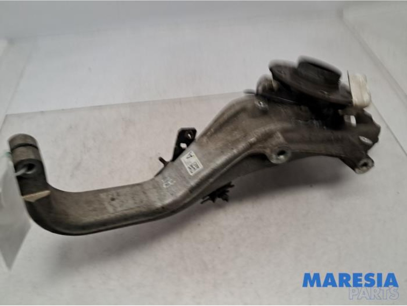 Alfa Romeo - Giulia - Knuckle, front right