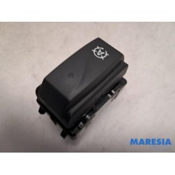 Renault - Clio - ASR switch
