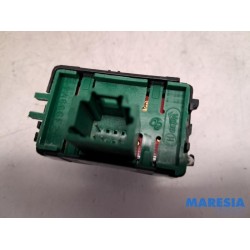 Renault - Clio - ASR switch