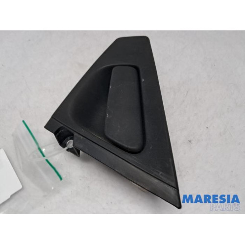 Renault - Clio - Rear door handle 4-door, right