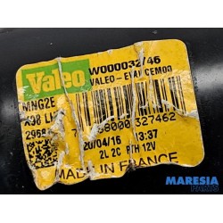 Renault - Clio - Front wiper motor