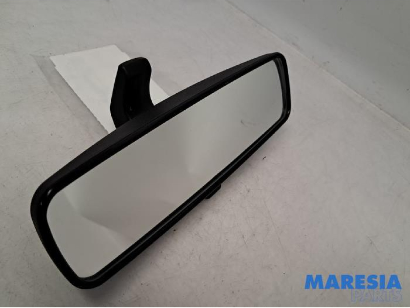 Renault - Clio - Rear view mirror