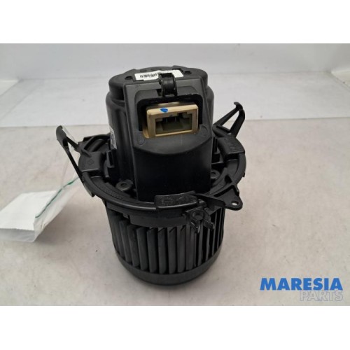 Renault - Clio - Heating and ventilation fan motor